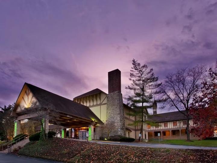 FAQs About Our Hotel Near Six Flags St. Louis in Eureka, MO